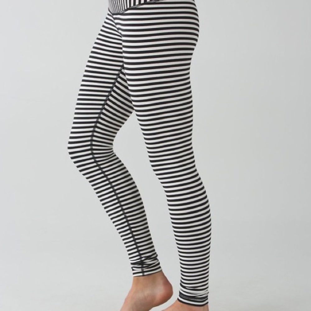 Lululemon Wunder Under - image 1